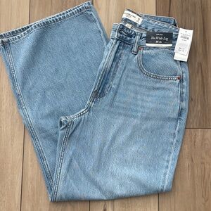 Abercrombie & Fitch Curvy Love The Wide Leg High Rise